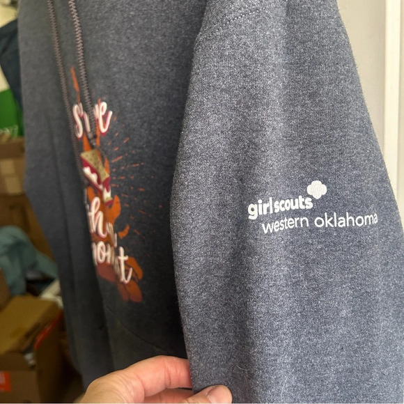 EUC Girl Scout hoodie “S’more than just a moment” graphic -navy hoodie size  M - Picture 3 of 10